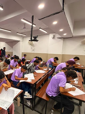 Noida classroom teaching session